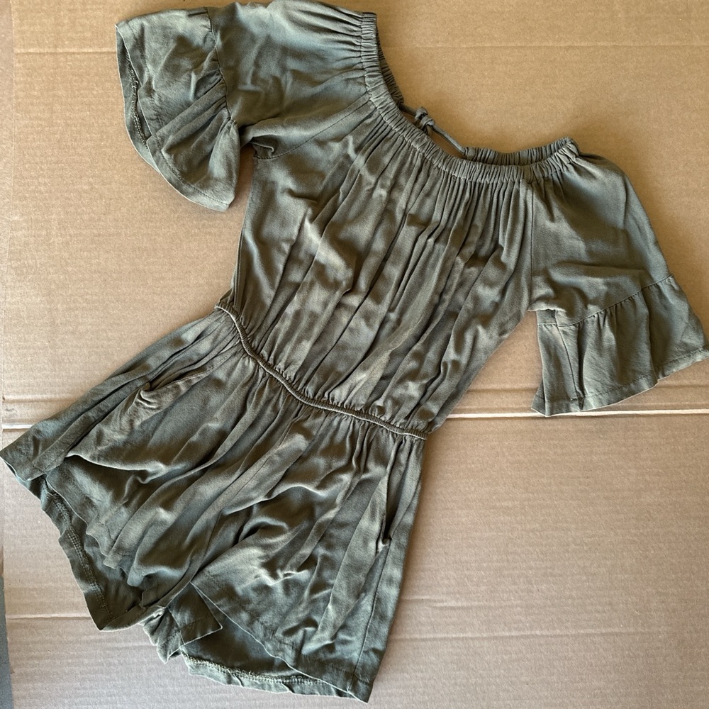 Khaki green romper